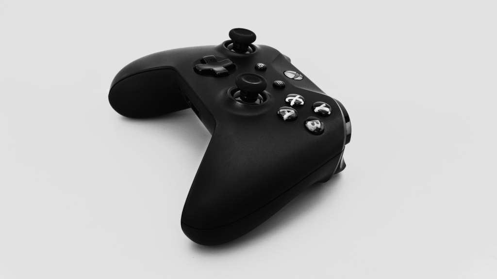 MonoChrome Xbox controller